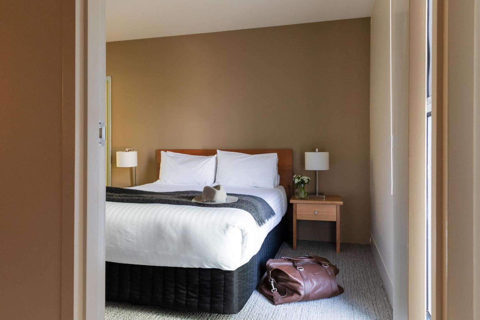 The Old Woolstore Apartment Hotel Hobart Bagian luar foto
